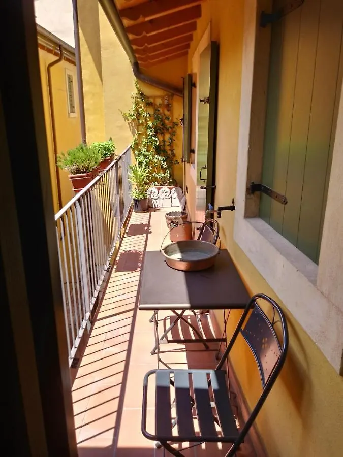Ferienwohnung Gecko'S Balcony Verona Apartment